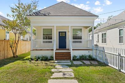 The Shotgun House on 10th - Close to Everything