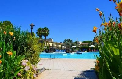 Nature e Country Resort Near The sea