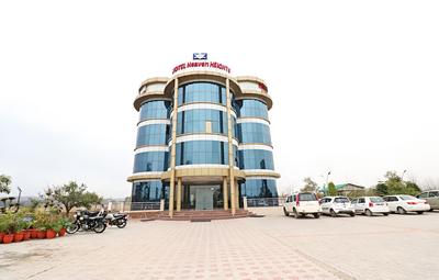 OYO 29383 Hotel Heaven Heights
