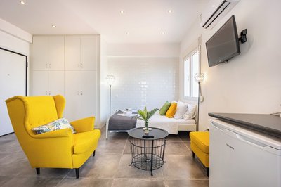 Chic Studio in Gazi Walk to Acropolis