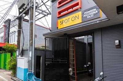 SPOT ON 2433 Pondok Akuanna