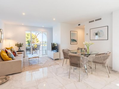 Azahara1 Beautiful Apartment Frontline Golf