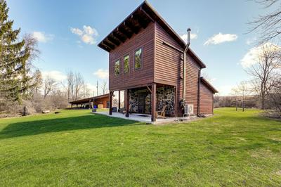 Kayak, Grill & Relax: Bo's Hideaway on Leland Pond