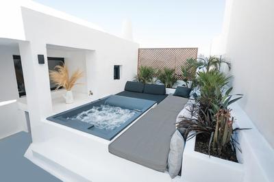 Villa Rosaviglia Oia With Hot Tub