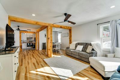 Marina Views, Walk to Dining: Oswego River Escape!