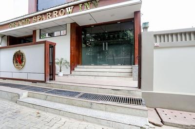 Fabhotel Grand Sparrow