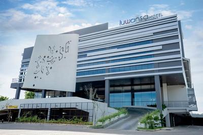Luwansa Hotel & Convention Center Manado