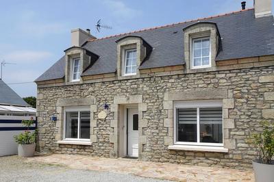 Stone House in Pont-l'abbe Near La Torche