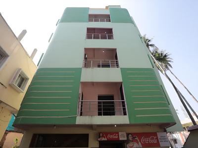 OYO 6274 Hotel Janaki Residency