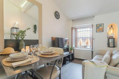 Pretty Studio in Old Town by Rent all Como