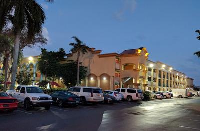 Red Carpet Inn Airport and Cruise Port Hotel Fort Lauderdale