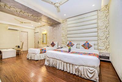 Ratana International