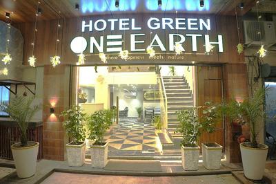 Hotel Green One Earth