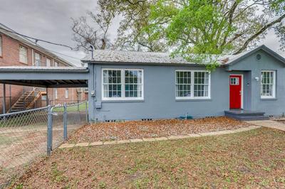 Pet-friendly Pensacola House Rental: 3 Mi to Beach
