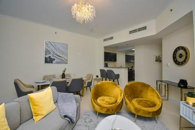 Experience Luxurious Sky High Marina Living photo 3