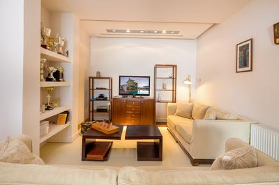 Mountainside Villa w Pool gym 500m to the Beach