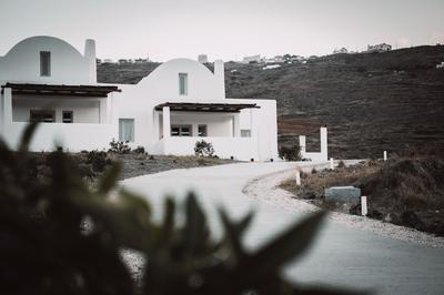 Bianco Diverso Suites