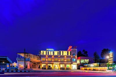 Hotel Kesarinandan Parkway