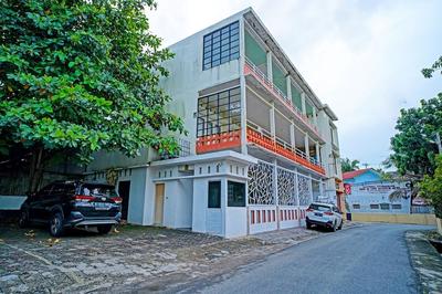 OYO 90979 Ryfana Residence Syariah