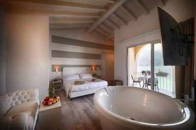 Bella Hotel & Restaurant