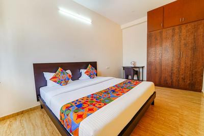 Fabhotel Saro Sri Residency