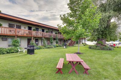 Canandaigua Lake Romantic Getaway w/ Boat Slip!