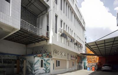 OYO 93003 B32 Homestay