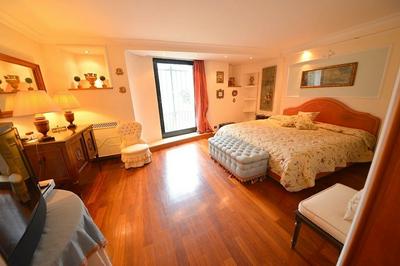 Prestigious Apartment Via Giulia