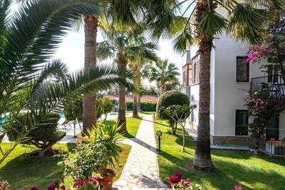 Carrington Suites Otel - Image 9