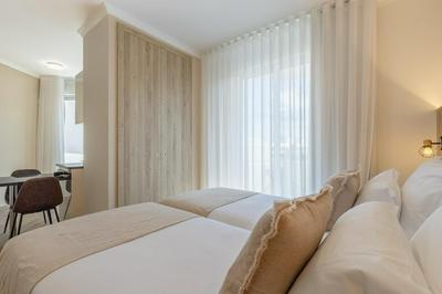 Vila Baleira Residence