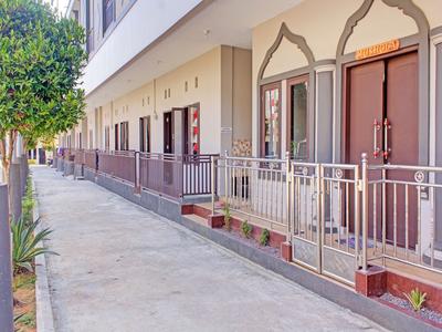 OYO 3394 Apm Residence Syariah