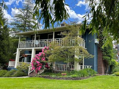 Country Willows Inn and Estate