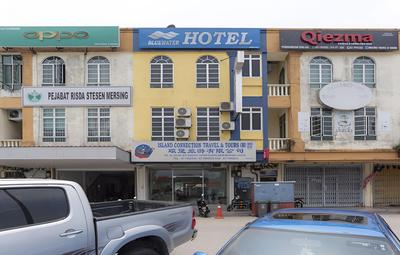 OYO 44095 Bluewater Hotel 2