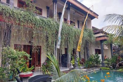 Super OYO Capital O  Pondok Ayu Homestay
