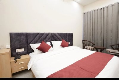 Su Casa Banquets and Hotel