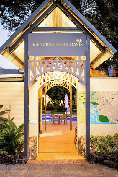 Victoria Falls Oasis Hotel
