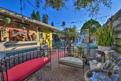 8 Mi to Beaches: Artistic Bradenton Studio w/ Yard