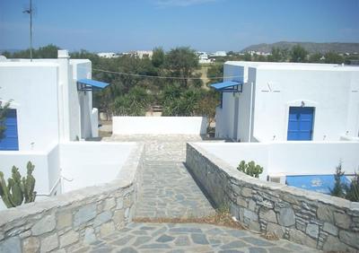 Aeraki Studios & Apartments