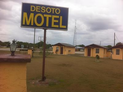 Desoto Motel, Billede 2