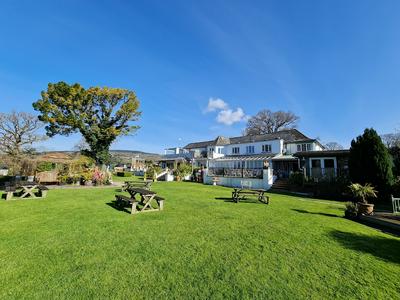 OYO Lavender House Hotel