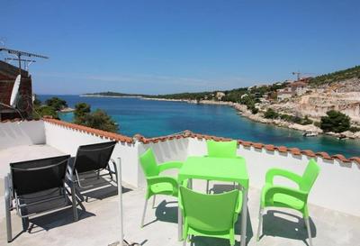 Bobi - 10 M From the sea - SA2