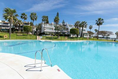 Lunamar in Marbella With 4 Bedrooms and 3 Bathrooms