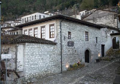Villa 4 Bed & Breakfast