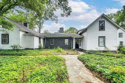 Spacious Durham Home w/ Fire Pit & Hot Tub!