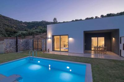 Deluxe Villa Christos