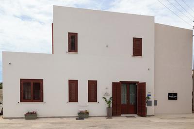 Altavilla Boutique Holidays House