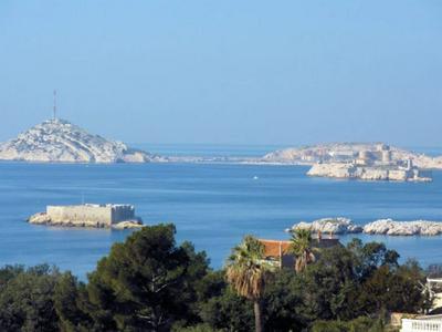 La Luna of Marseille