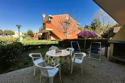 Bibione Escape Cozy Villetta With Pool and Garden