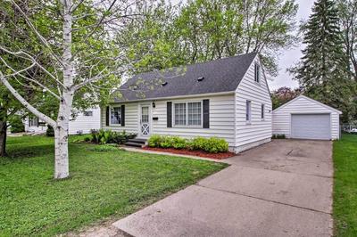 Rochester House w/ Yard - 5 Minutes to Mayo Clinic