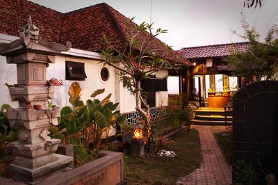 Guru Ratna Homestay